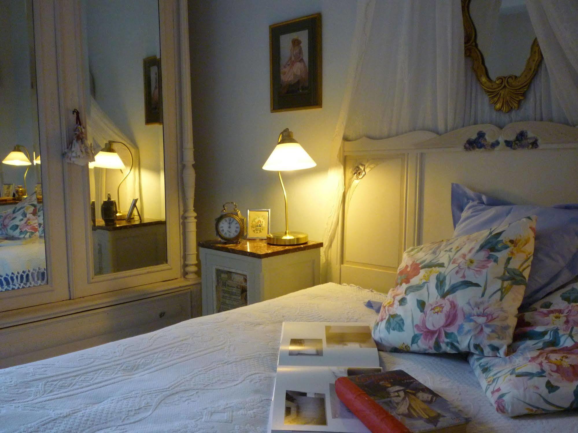 L'Ile Aux Mimosas Bed and Breakfast Tautavel Eksteriør billede